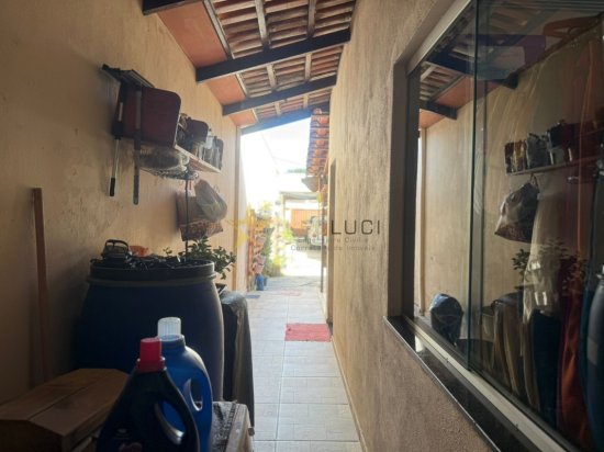 casa-venda-santa-fe-betim-1020304